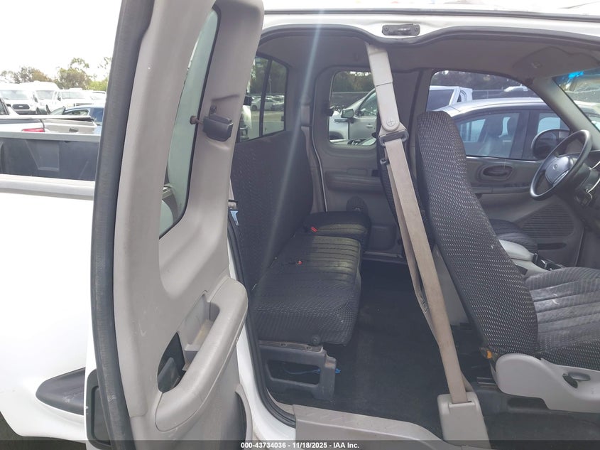 1999 Ford F-150 Lariat/Work Series/Xl/Xlt VIN: 1FTRX07W3XKA02773 Lot: 43734036