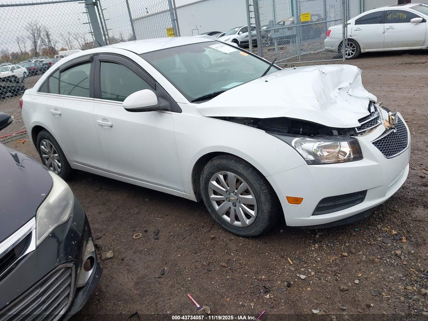 CHEVROLET CRUZE 1LT