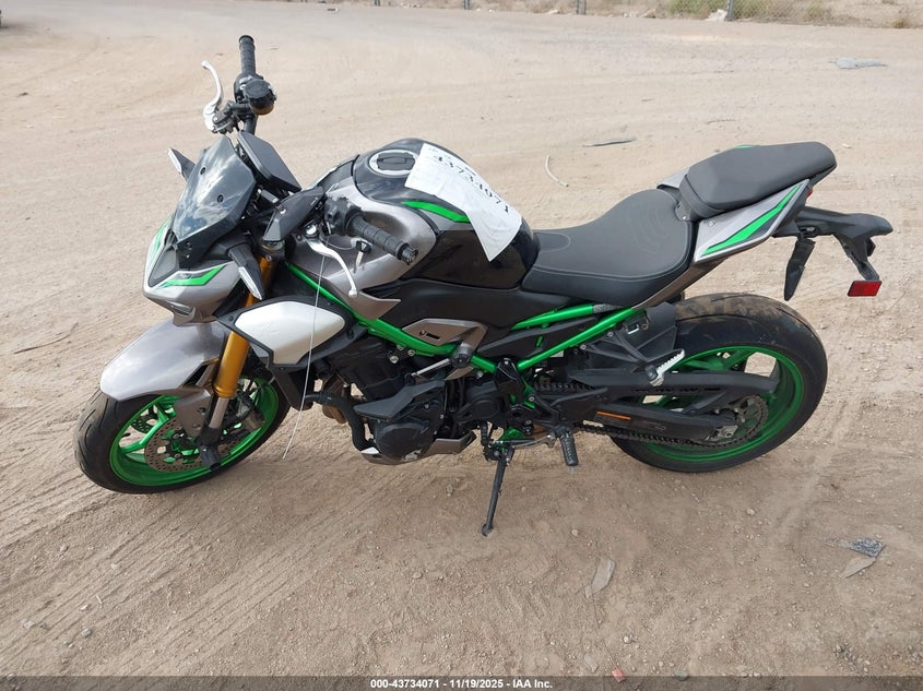 2025 Kawasaki Zr900 T VIN: ML5ZRDT13SDA00379 Lot: 43734071