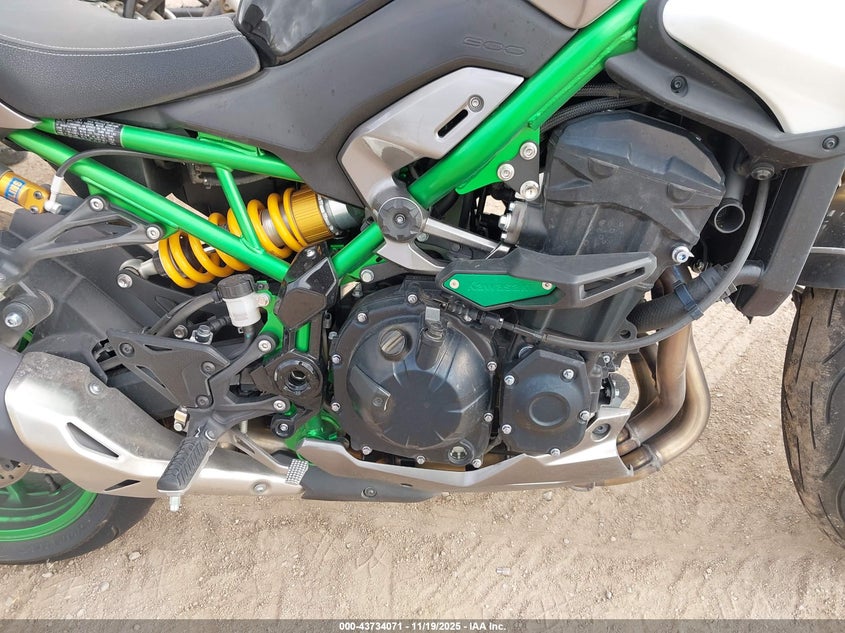 2025 Kawasaki Zr900 T VIN: ML5ZRDT13SDA00379 Lot: 43734071