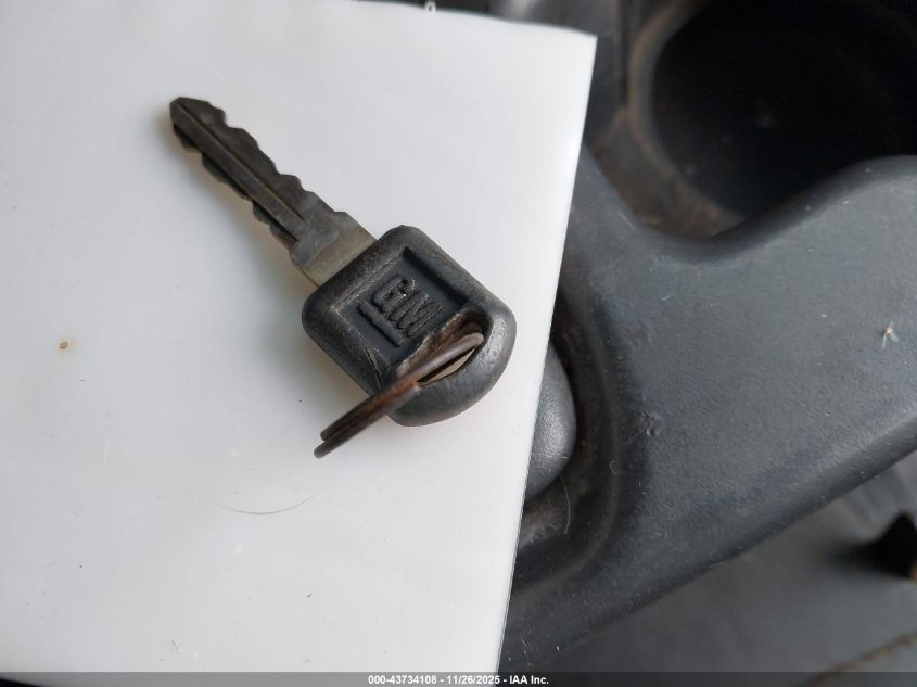 1998 GMC Savana Standard VIN: 1GTHG35R0W1039505 Lot: 43734108