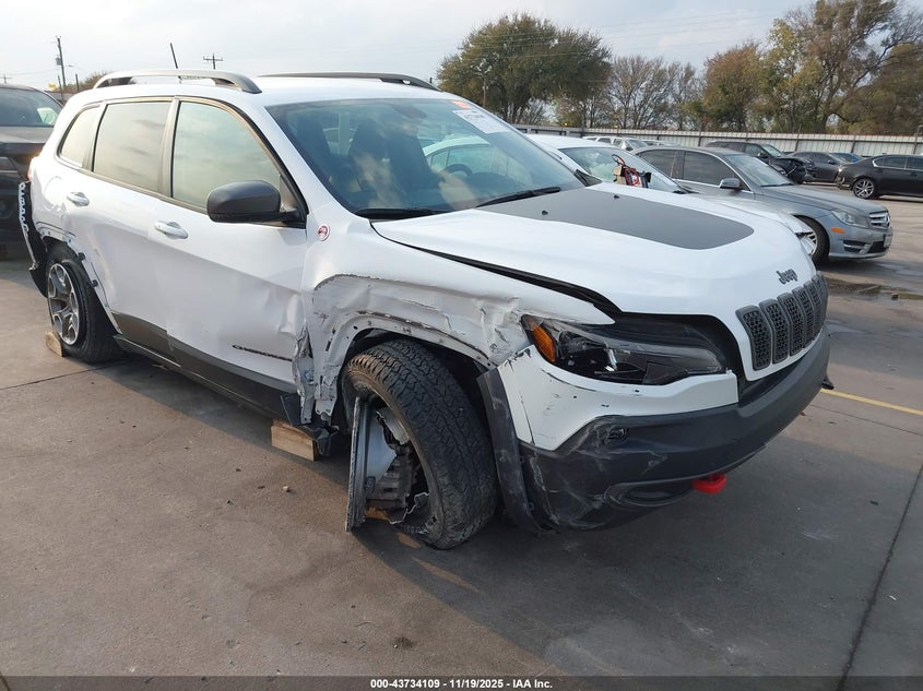 JEEP CHEROKEE TRAILHAWK 4X4