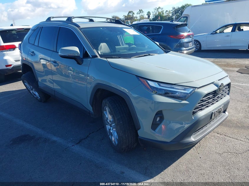 TOYOTA RAV4 XLE PREMIUM