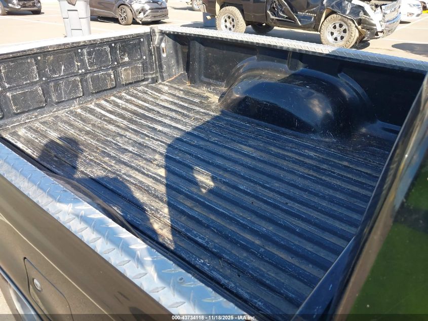 1994 Toyota Pickup 1/2 Ton Short Wheelbase VIN: JT4RN81A5R5183586 Lot: 43734118