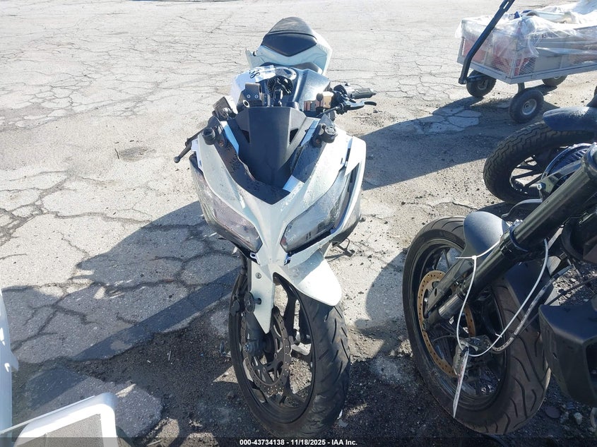 JKAEX8A12DDA04683 2013 KAWASAKI NINJA photo no. 5