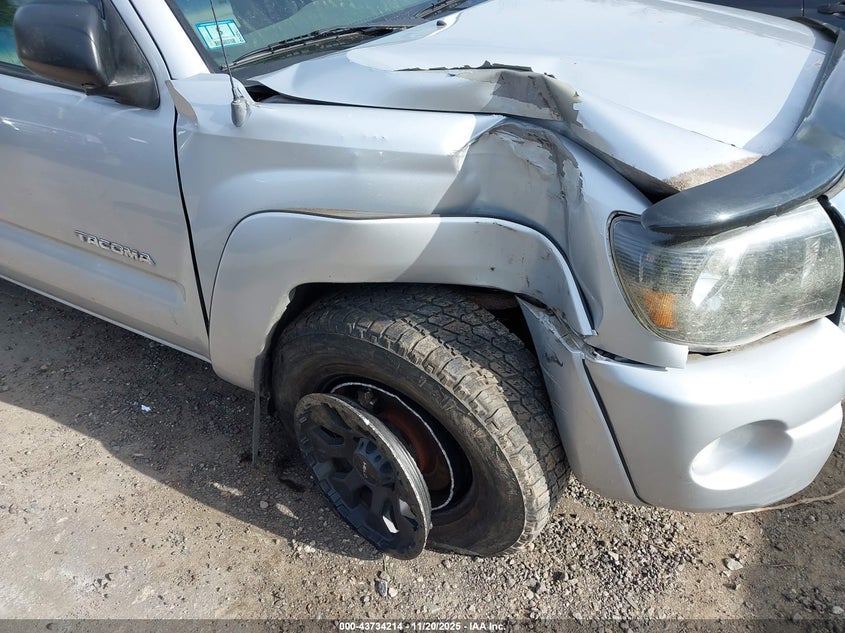 5TELU42N35Z112042 2005 TOYOTA TACOMA photo no. 6