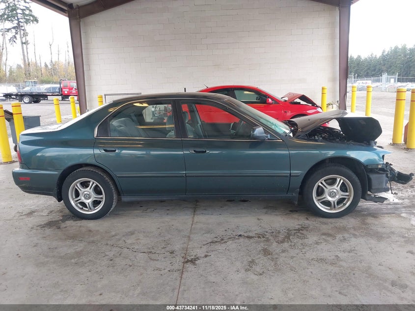 1996 Honda Accord Ex/Ex-R VIN: 1HGCD5651TA074674 Lot: 43734241