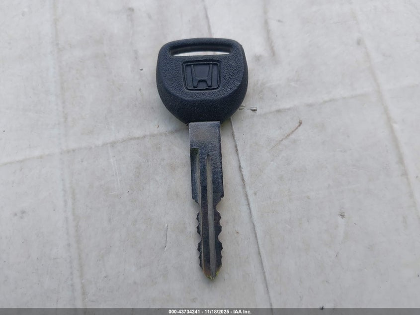 1996 Honda Accord Ex/Ex-R VIN: 1HGCD5651TA074674 Lot: 43734241