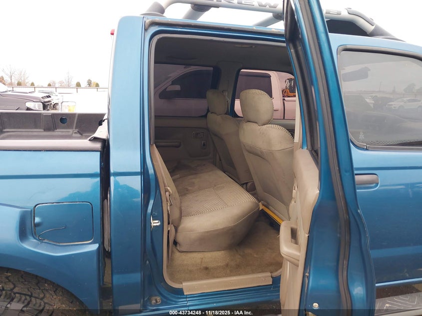 1N6ED27Y11C354351 2001 NISSAN NAVARA (FRONTIER) photo no. 8