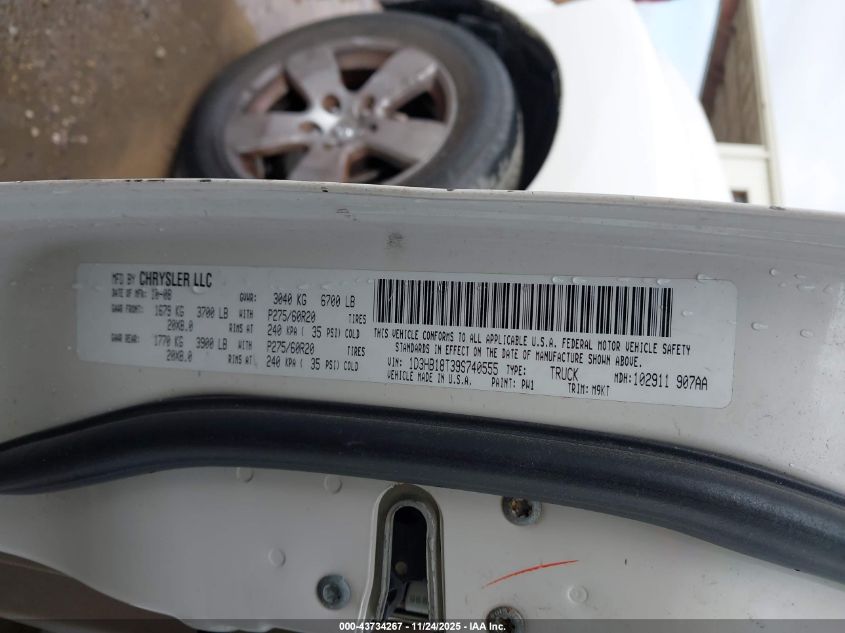 2009 Dodge Ram 1500 Slt/Sport/Trx VIN: 1D3HB18T39S740555 Lot: 43734267