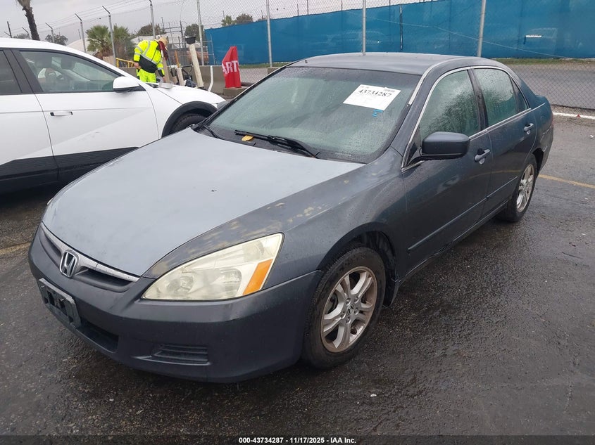 1HGCM55336A175235 2006 HONDA ACCORD photo no. 2