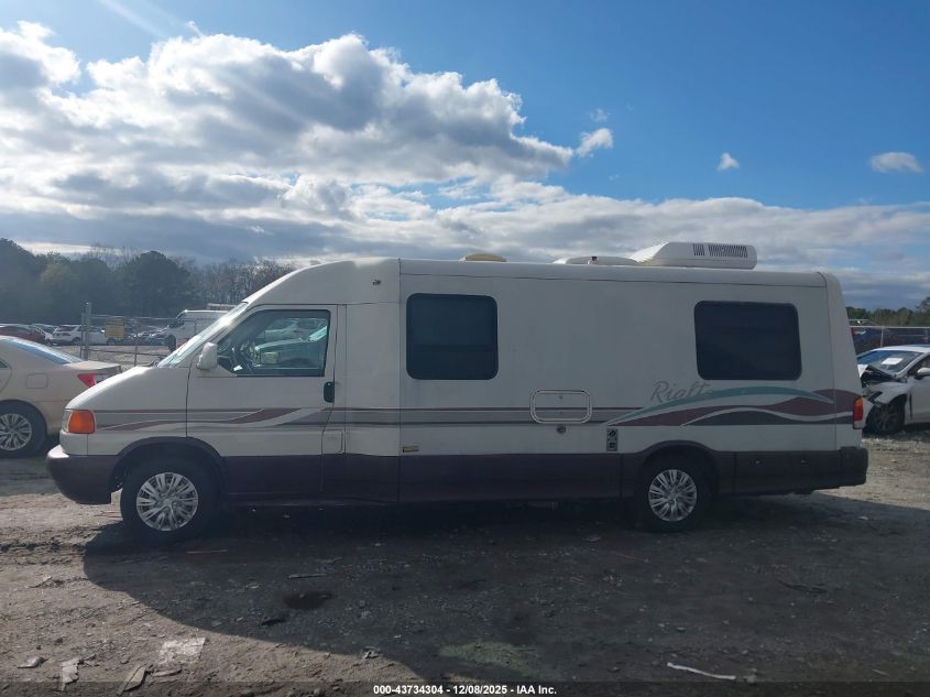 2000 Volkswagen Eurovan VIN: WV3AH4705YH042409 Lot: 43734304