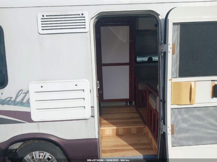 2000 Volkswagen Eurovan VIN: WV3AH4705YH042409 Lot: 43734304