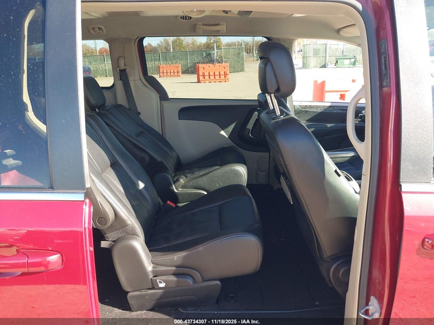 2014 Chrysler Town & Country Touring VIN: 2C4RC1BG5ER398592 Lot: 43734307