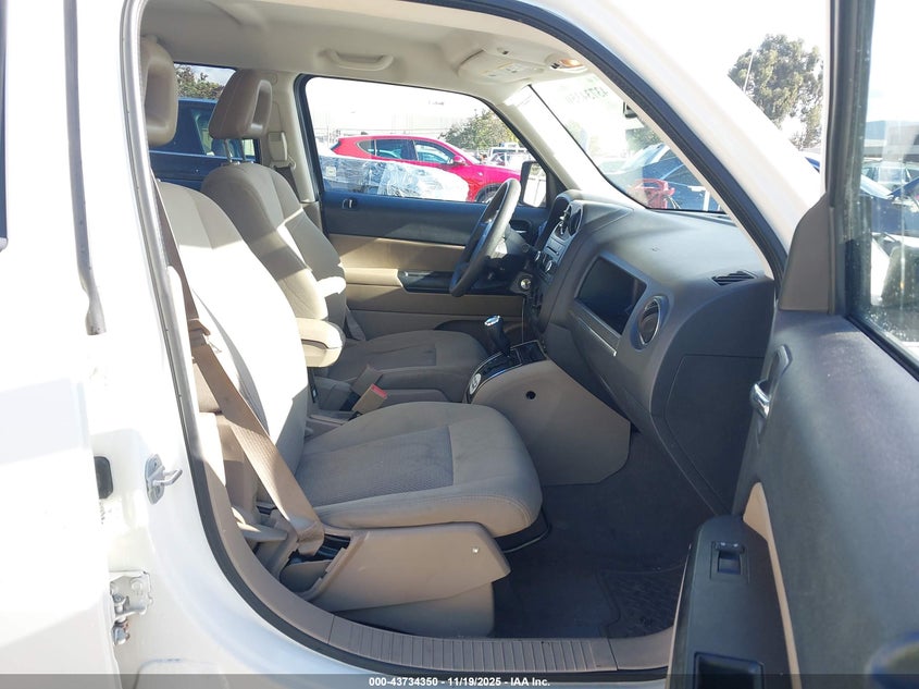 1J8FT28B89D165425 2009 JEEP LIBERTY (PATRIOT) photo no. 5