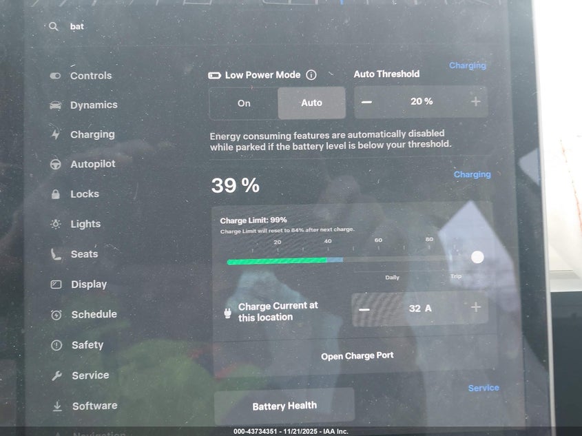 2020 Tesla Model 3 Standard Range Plus Rear-Wheel Drive/Standard Range Rear-Wheel Drive VIN: 5YJ3E1EA5LF615610 Lot: 43734351
