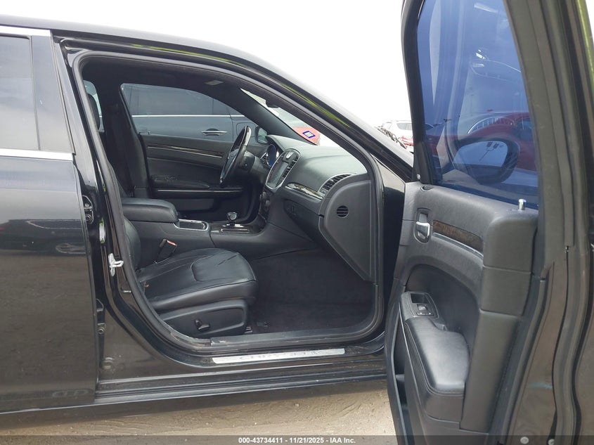 2013 Chrysler 300C VIN: 2C3CCAEG1DH606090 Lot: 43734411