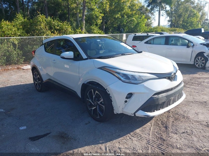 TOYOTA C-HR XLE