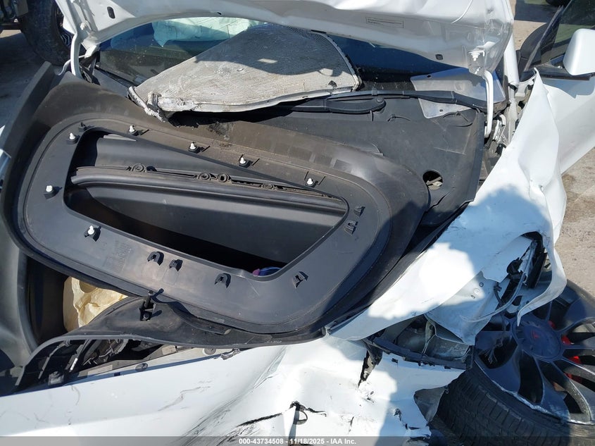 2022 Tesla Model Y Performance Dual Motor All-Wheel Drive VIN: 7SAYGDEF1NF337257 Lot: 43734508