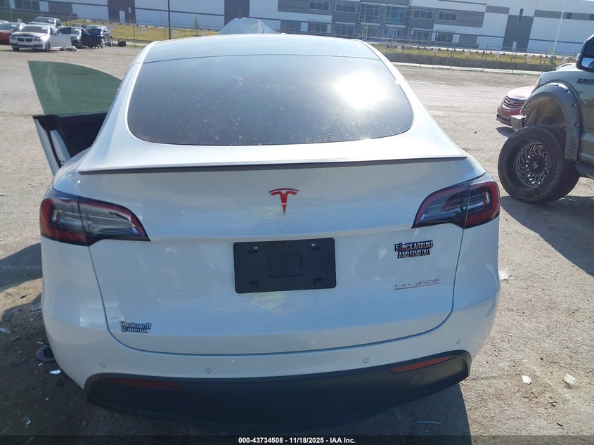 2022 Tesla Model Y Performance Dual Motor All-Wheel Drive VIN: 7SAYGDEF1NF337257 Lot: 43734508