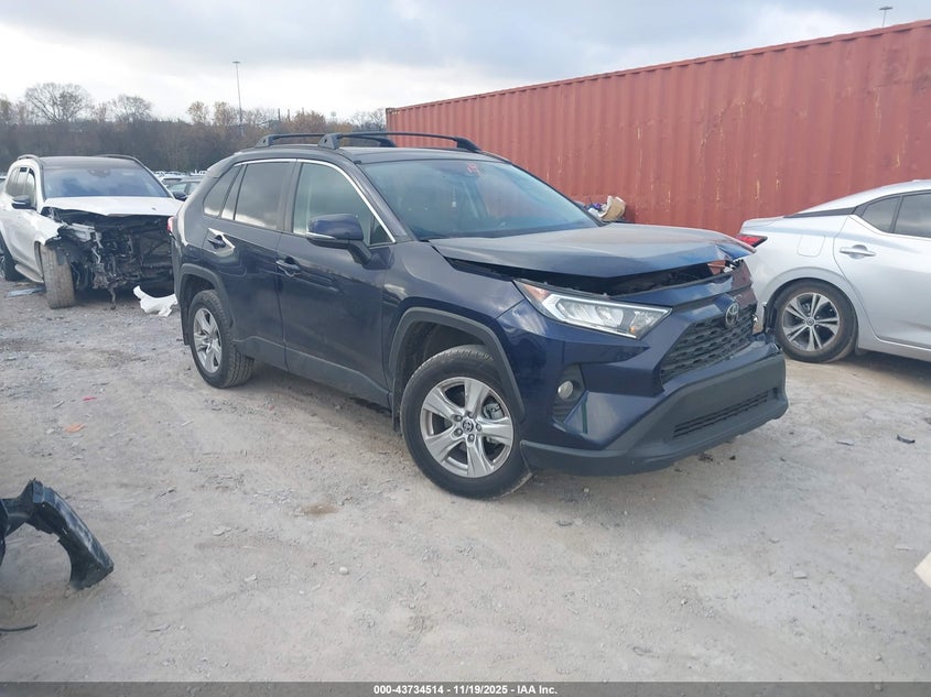 TOYOTA RAV4 XLE