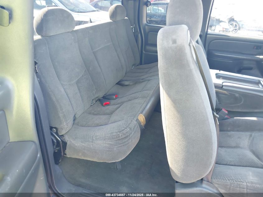 2005 Chevrolet Silverado 1500 Ls VIN: 1GCEC19Z05Z120565 Lot: 43734557