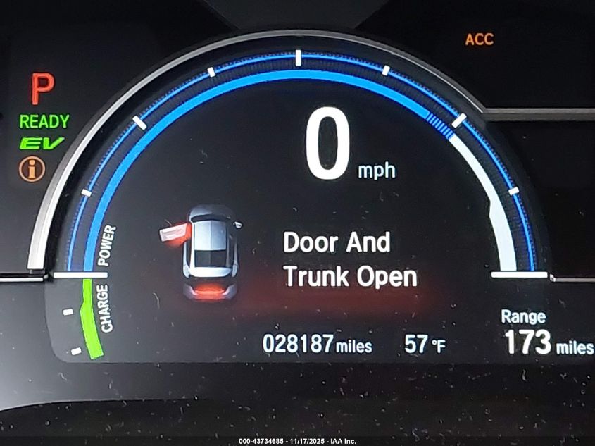 2018 Honda Clarity Plug-In Hybrid VIN: JHMZC5F11JC023300 Lot: 43734685