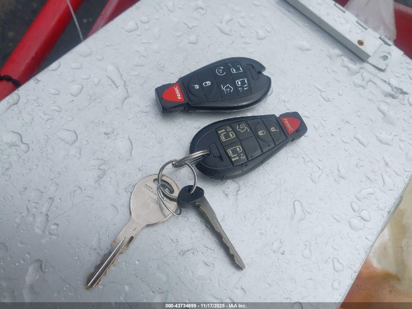 2013 Chrysler Town & Country Touring VIN: 2C4RC1BG1DR697110 Lot: 43734699