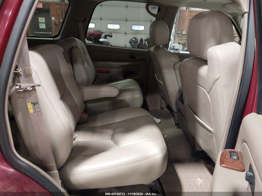 2005 Chevrolet Tahoe Z71 VIN: 1GNEK13T05R249954 Lot: 43734712