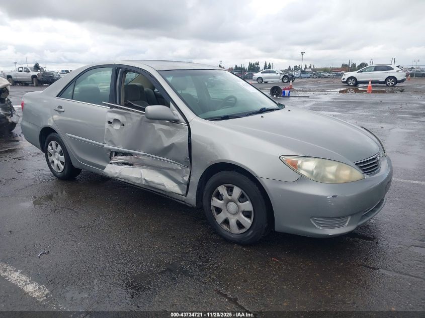 2005 Toyota Camry Le