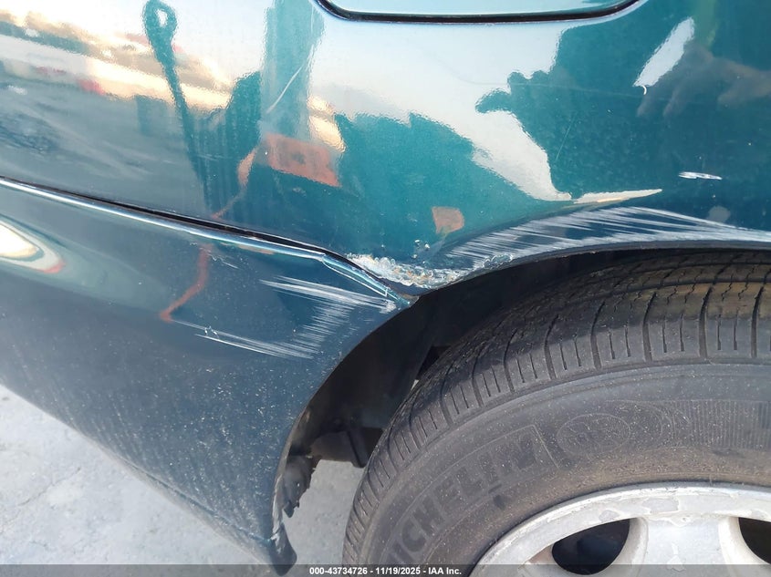 1998 Subaru Legacy L VIN: 4S3BD4351W7203992 Lot: 43734726