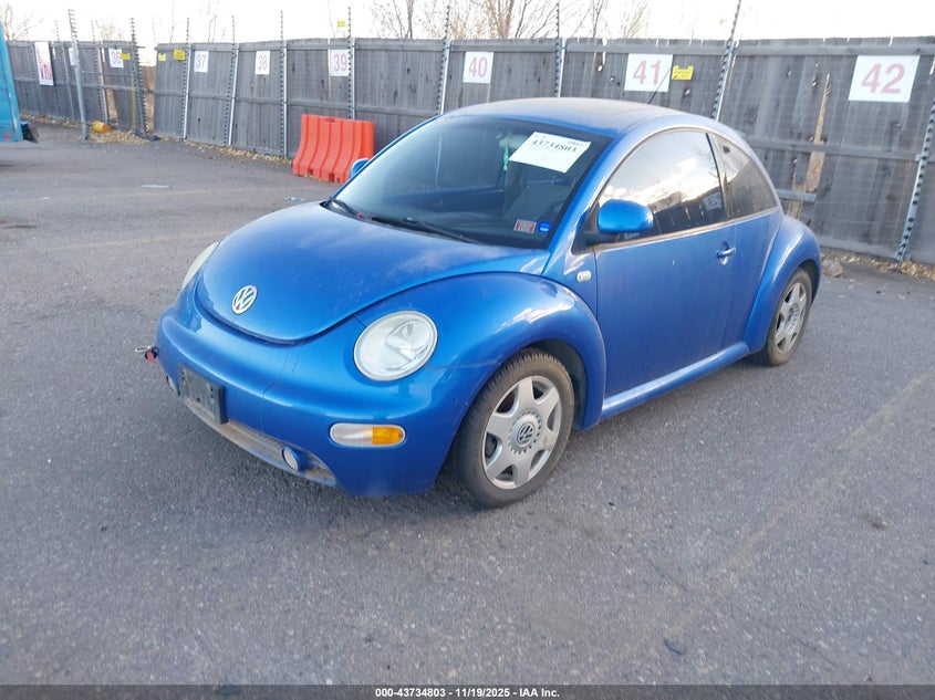 3VWCD21C5YM462176 2000 VOLKSWAGEN BEETLE photo no. 2
