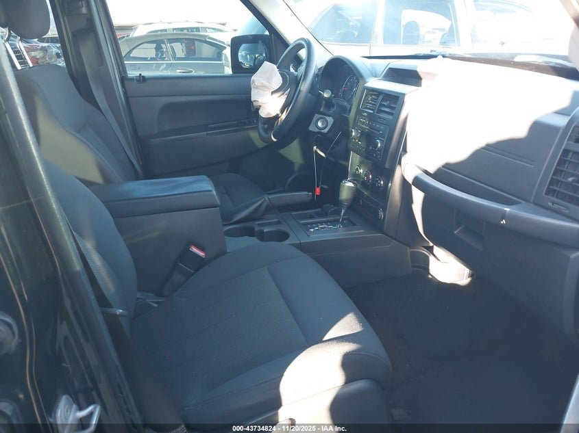 1J4PN2GKXBW571038 2011 JEEP LIBERTY (NORTH AMERICA) photo no. 5