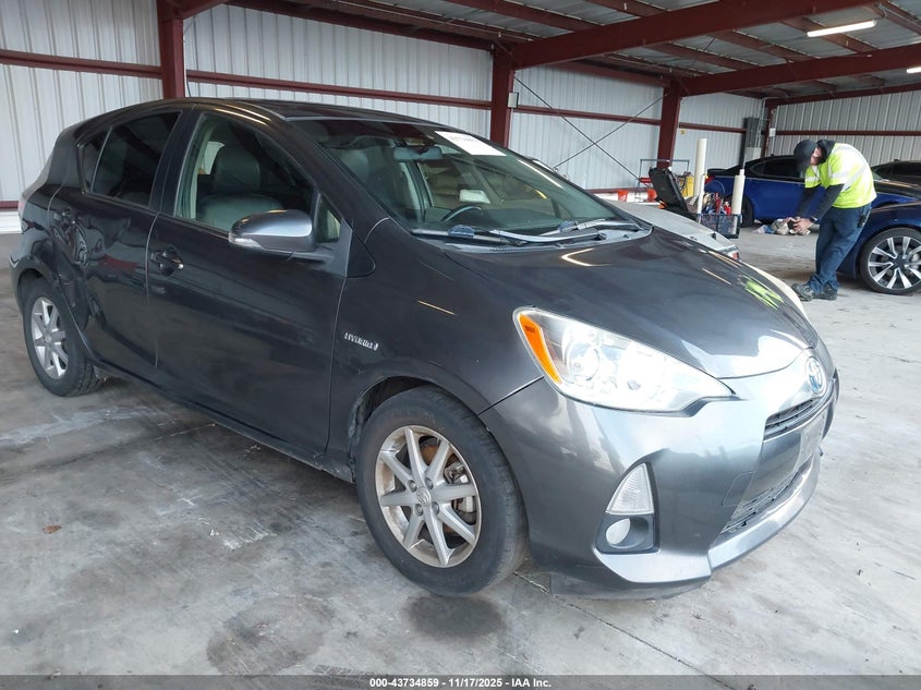 TOYOTA PRIUS C FOUR