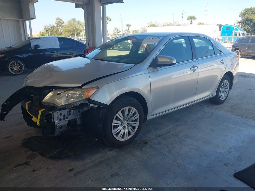 4T1BF1FK3CU037686 2012 TOYOTA CAMRY photo no. 2