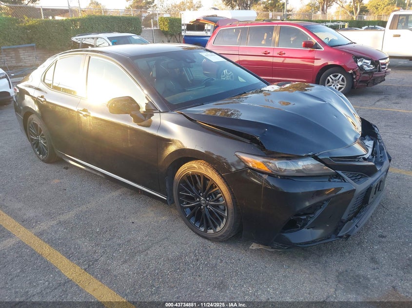 TOYOTA CAMRY HYBRID NIGHTSHADE EDITION HYBRID
