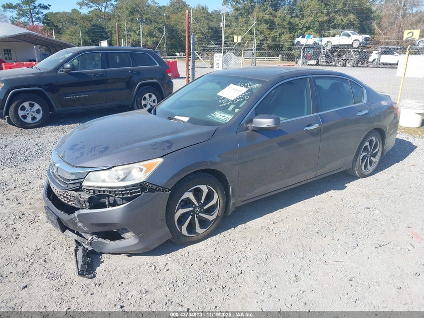 1HGCR2F7XHA015731 2017 HONDA ACCORD photo no. 2