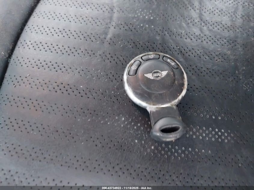 2009 Mini Cooper S VIN: WMWMS33509TY50210 Lot: 43734922