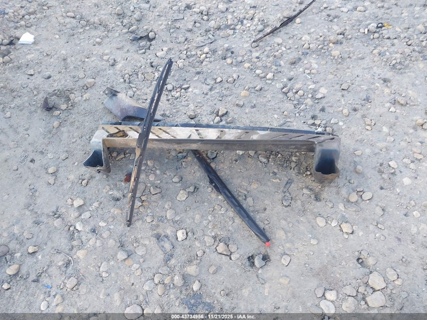 2001 Saturn Sl1 VIN: 1G8ZH528X1Z346709 Lot: 43734956