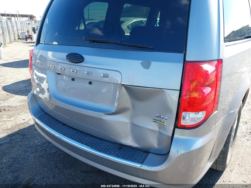 2018 Dodge Grand Caravan Sxt VIN: 2C4RDGCG9JR300088 Lot: 43734996