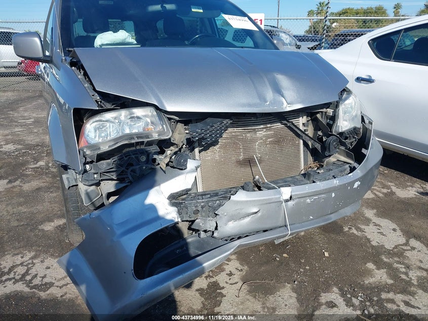 2018 Dodge Grand Caravan Sxt VIN: 2C4RDGCG9JR300088 Lot: 43734996