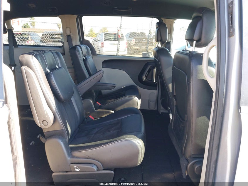 2018 Dodge Grand Caravan Sxt VIN: 2C4RDGCG9JR300088 Lot: 43734996