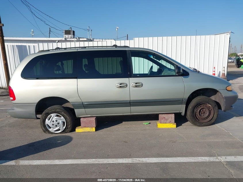 2000 Dodge Grand Caravan Se VIN: 1B4GP44R1YB742608 Lot: 43735020