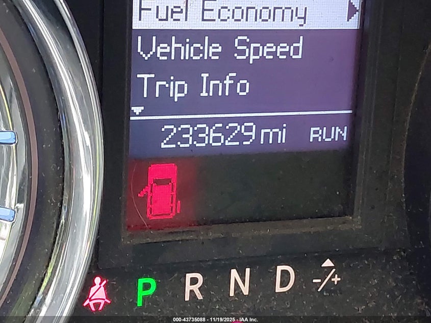 2011 Chrysler Town & Country Touring VIN: 2A4RR5DG8BR624570 Lot: 43735088