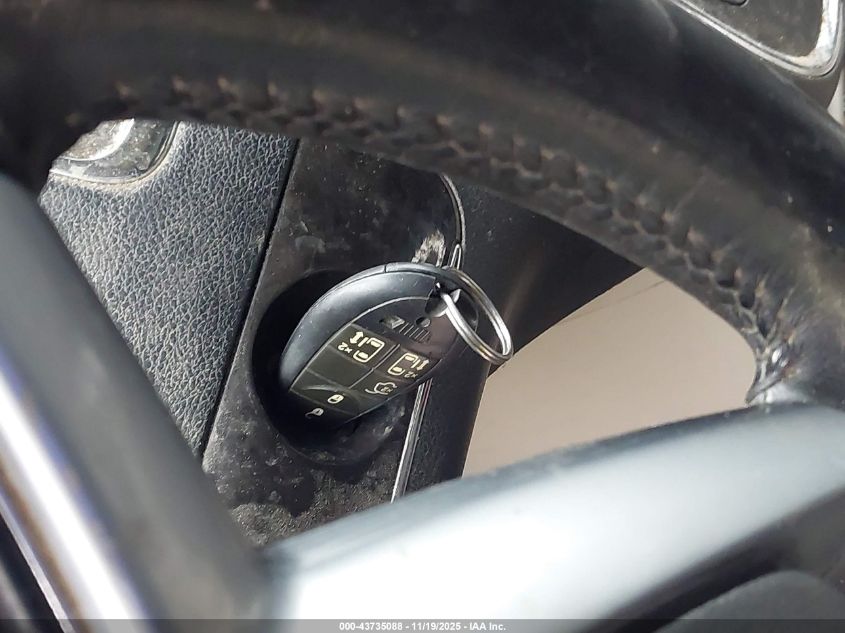 2011 Chrysler Town & Country Touring VIN: 2A4RR5DG8BR624570 Lot: 43735088