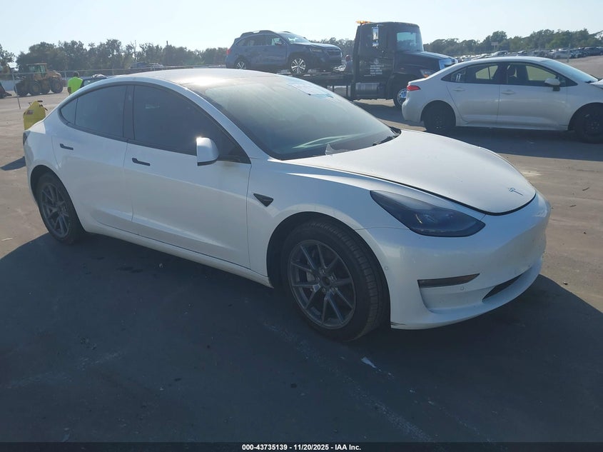TESLA MODEL 3 LONG RANGE DUAL MOTOR ALL-WHEEL DRIVE