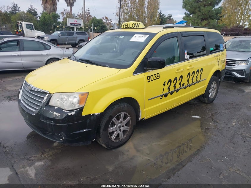 2A4RR5D14AR245575 2010 CHRYSLER TOWN & COUNTRY photo no. 2