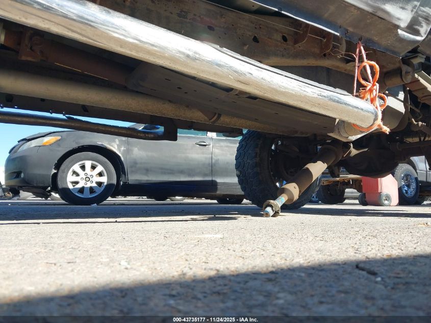 2004 Ford F-250 Lariat/Xl/Xlt VIN: 1FTNW21P94ED73896 Lot: 43735177