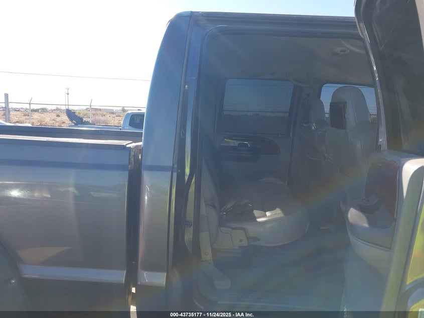 2004 Ford F-250 Lariat/Xl/Xlt VIN: 1FTNW21P94ED73896 Lot: 43735177