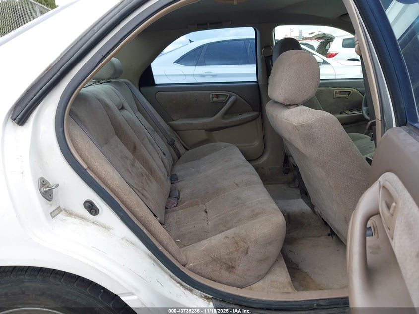 2000 Toyota Camry Le V6 VIN: JT2BF22K6Y0242023 Lot: 43735236